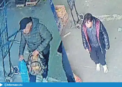 Le vaciaron la camioneta en Cofruthos y ahora paga para recuperar lo que había adentro