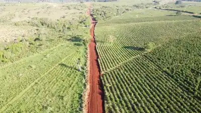 Para sacar el auto del barrio tenían que pagar un tractor: qué cambió en Esperanza