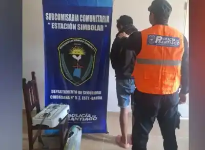 Lo esperaban con un rollo de membrana listo para llevarse: lo que encontró la policía adentro del garaje