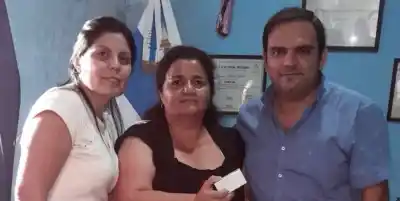 El concejal que se volvió viral por entregar aspirinas y lo que nadie contó sobre su familia