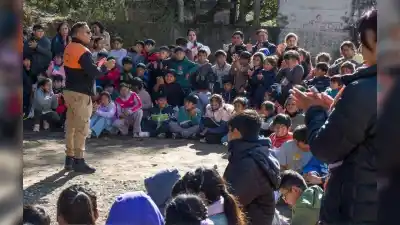 Defensa Civil reveló los 5 pasos que pueden salvar a tu familia en un sismo o incendio