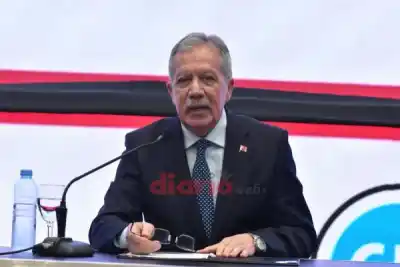 Santiago entregó créditos a 46 proyectos y adelantó siete nuevas agencias en el interior