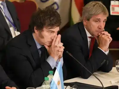 Riesgo país arriba de 700: la cuenta de dólares que nadie logra cerrar