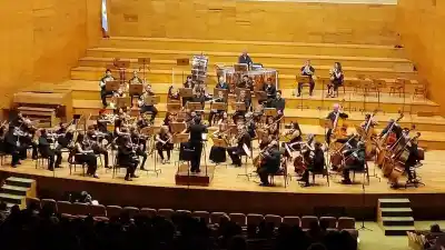 Entrada gratis en la Catedral: la sinfónica toca y un QR define el futuro de una fundación sanjuanina
