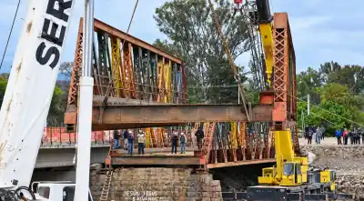 El puente de Vaqueros cruza el río por última vez: quién fue el ingeniero que lo hizo posible en 1913
