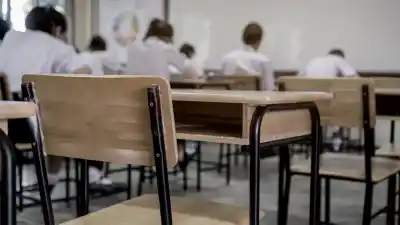 Le pegó a su hijo por una nota del colegio y lo encerró: lo que encontró la Justicia adentro de esa casa