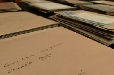 Cuatro poetas de Gualeguaychú y uno de Paraná: quiénes se llevaron el Juan L. Ortiz 2026
