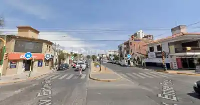 Una casa en pleno centro de Salta quedó bajo custodia policial: adentro, una anciana sin vida