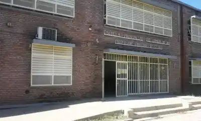 Encontraron un cuchillo Tramontina en la mochila de un alumno de 14 años en una escuela de La Rioja