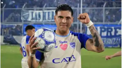 Unión ya mueve el mercado: el goleador de 16 tantos que Madelón tiene en carpeta