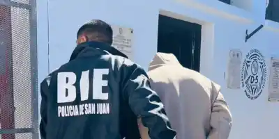 Caminaba por Caucete con un pedido de captura encima y la Policía lo reconoció en una esquina