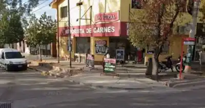 Entraron a un comercio con el rostro cubierto y lo que hicieron después dejó a todos en vilo