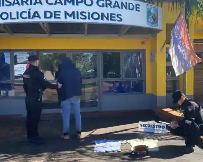 Lo esperaron a las 5 de la mañana en su casa de Campo Grande y le clavaron un cuchillo en la mano