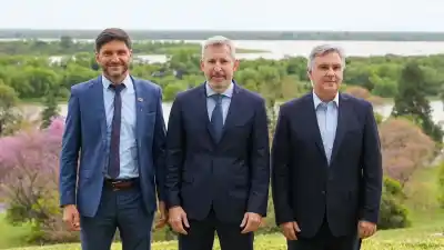 Pullaro, Frigerio y Llaryora se juntaron en Paraná y pusieron sobre la mesa un número que Milei no puede ignorar