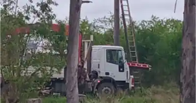 Trabajaba sobre un poste en Pichanal, recibió una descarga y este martes la noticia llegó al norte salteño