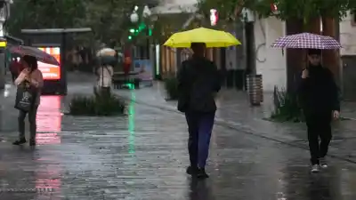 Cinco días sin sol en Rosario: el día que las ráfagas llegan a 50 km/h