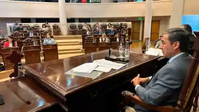 La Legislatura aprobó un terreno para el Hogar de Cristo y respaldó $4.400 millones para emprendedores