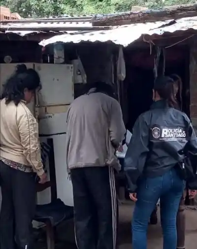 Encontraron a una adolescente desaparecida en un hospedaje con un hombre mayor: lo que reveló el operativo