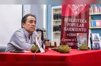 El libro que rescata la memoria yagán se presentó en Ushuaia