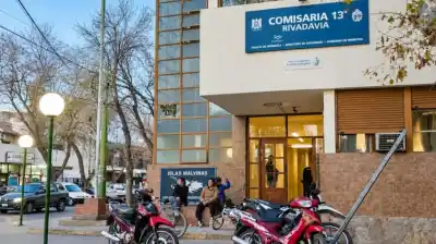 La buscaban desde Rosario y apareció en una casa de Rivadavia: qué encontró la policía al entrar