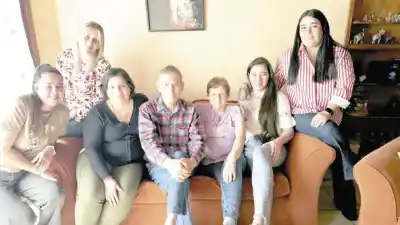 Cinco hermanas, dos cumpleaños: las tres mayores nacieron un mismo 11 de septiembre