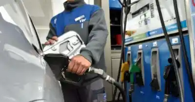 Llenar el tanque en Río Gallegos: la suba que pega justo en la nafta más elegida