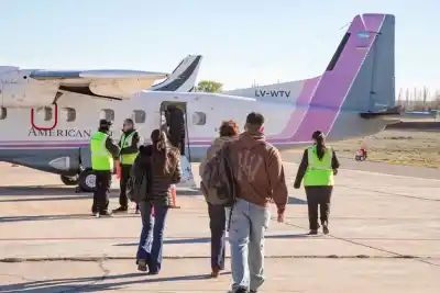 Neuquén estrena vuelos con descuentos del 20%: a qué destinos llegás y cuánto pagás