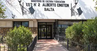 Prepararon a sus hijos para el examen de ingreso a una técnica de Salta y la regla cambió de golpe
