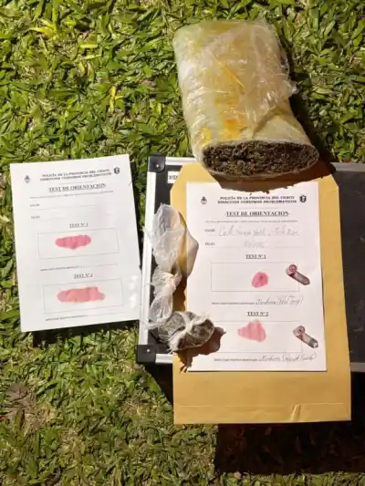 Lo esperaban en Vélez Sarsfield, aceleró y igual terminó con la droga en la mano
