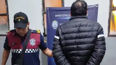 Le cayó la Justicia por vender droga, se escondió en Famaillá y la madrugada lo delató