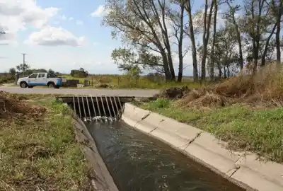El Valle del Conlara riega con 29% de eficiencia: el agua que se pierde en el camino