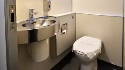 Aseguró que dejó una bomba en el baño del avión: lo que pasó al bajar en Trelew