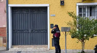 Una mujer apareció sin vida en su casa del macrocentro y la autopsia definirá qué pasó