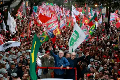 A cuatro días del balotaje, la encuesta que sacudió a Brasil: Lula y Flavio quedaron a un punto
