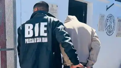 Lo buscaban por robo en Caucete y la policía lo encontró caminando por una esquina clave