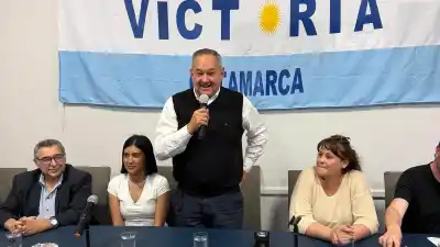 El Oso Leavy desembarcó en Catamarca para activar un partido que ya tiene nombres y apellidos
