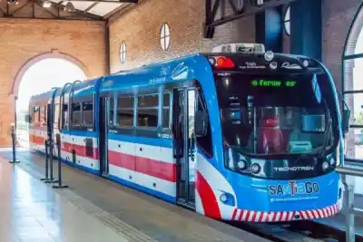 El tren que une Capital y La Banda vuelve con todo: las cuatro estaciones, otra vez en marcha