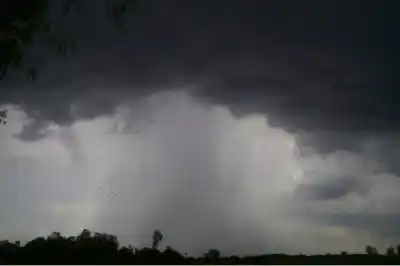 Alerta amarilla en el interior cordobés: las zonas que quedarán bajo la tormenta esta noche