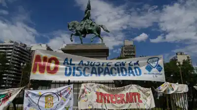 La carta que las familias con discapacidad le mandaron a Pullaro: adentro hay un pedido que el Congreso no quiere tratar