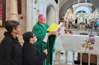 Las oraciones que se rezaban de memoria, ahora también se pueden leer con los dedos en el Santuario