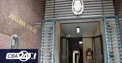 24 allanamientos en Río Cuarto: cinco detenidos y los autos "mellizos" que escondían