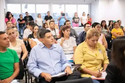Catamarca capacita gratis a cuidadores de adultos mayores: quiénes pueden anotarse
