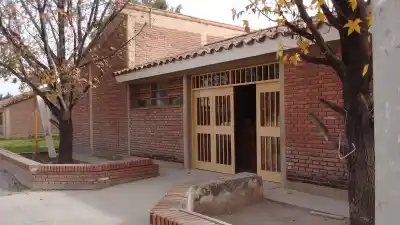 Suspendieron el examen de ingreso en una técnica emblemática y los padres estallaron