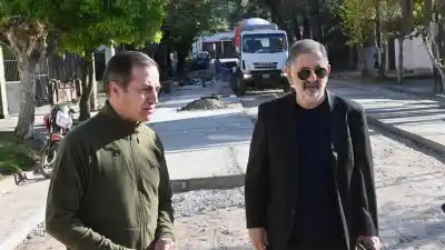 Asfalto sobre asfalto en el centro: el pedido que apunta a la empresa y los costos