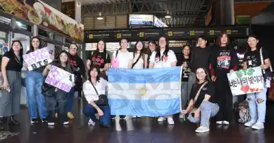 Cientos de misioneros ya viajan a La Plata por BTS: el detalle que sorprende