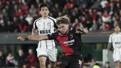 Newell's mueve el mediocampo: la lesión que nadie vio y el pibe que se queda con el puesto