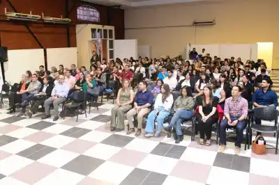 El ministro Aráoz encabezó en la Costanera una jornada sobre pantallas y salud mental: qué se viene en noviembre
