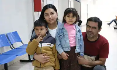 Tenía 5 días y no movía el brazo: la historia de Sarita que hoy recorre Tucumán