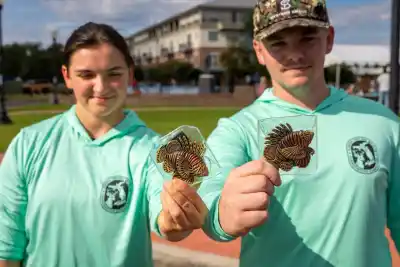 Tiró su red en Florida y sacó un récord: 36.187 peces de una especie que no debería estar ahí