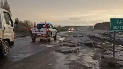 El temporal dejó un socavón y cortes en la cordillera: qué ruta quedó intransitable